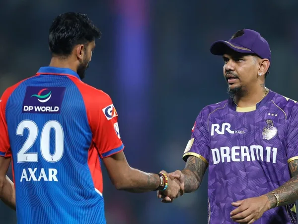 axar with sunil - dc vs kkr